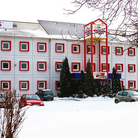 Drive Inn Hotel Törökbálint Eksteriør bilde