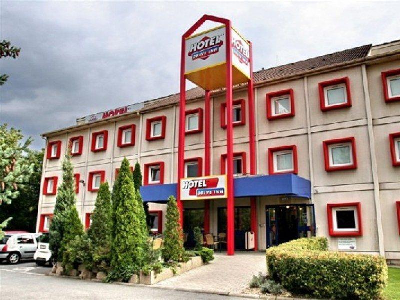 Drive Inn Hotel Törökbálint Eksteriør bilde