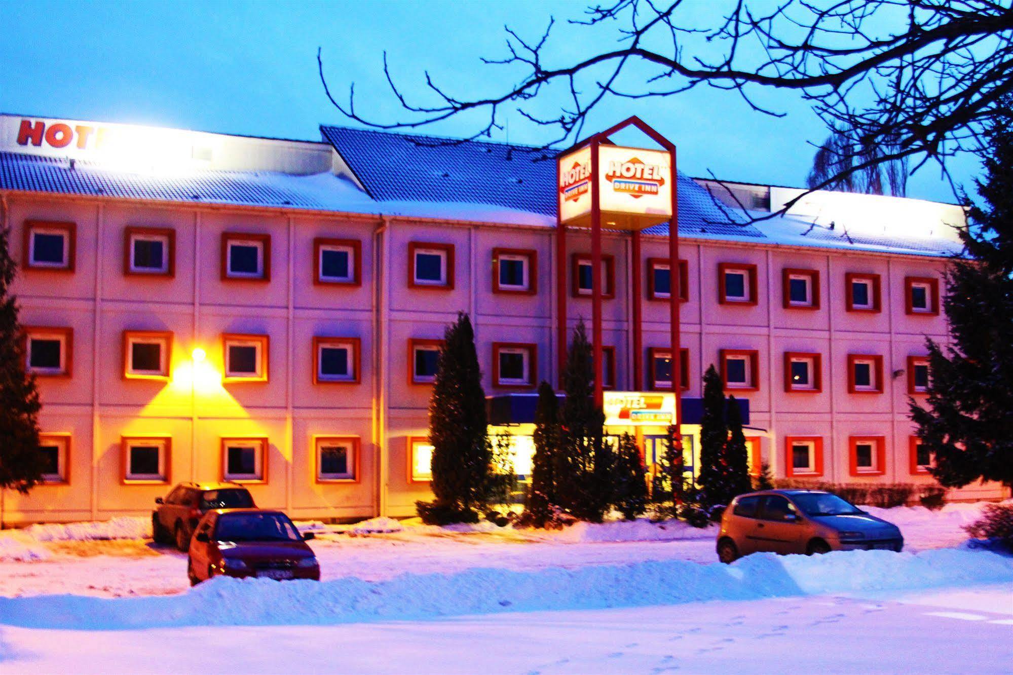 Drive Inn Hotel Törökbálint Eksteriør bilde
